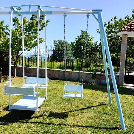 Theros Prázdninový dům